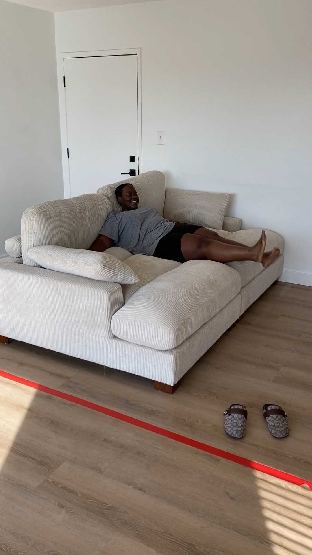 found a super deep couch that was under $800! corduroy fabric that is removable. think this is a steal 🤍

#LTKVideo #LTKSaleAlert #LTKHome