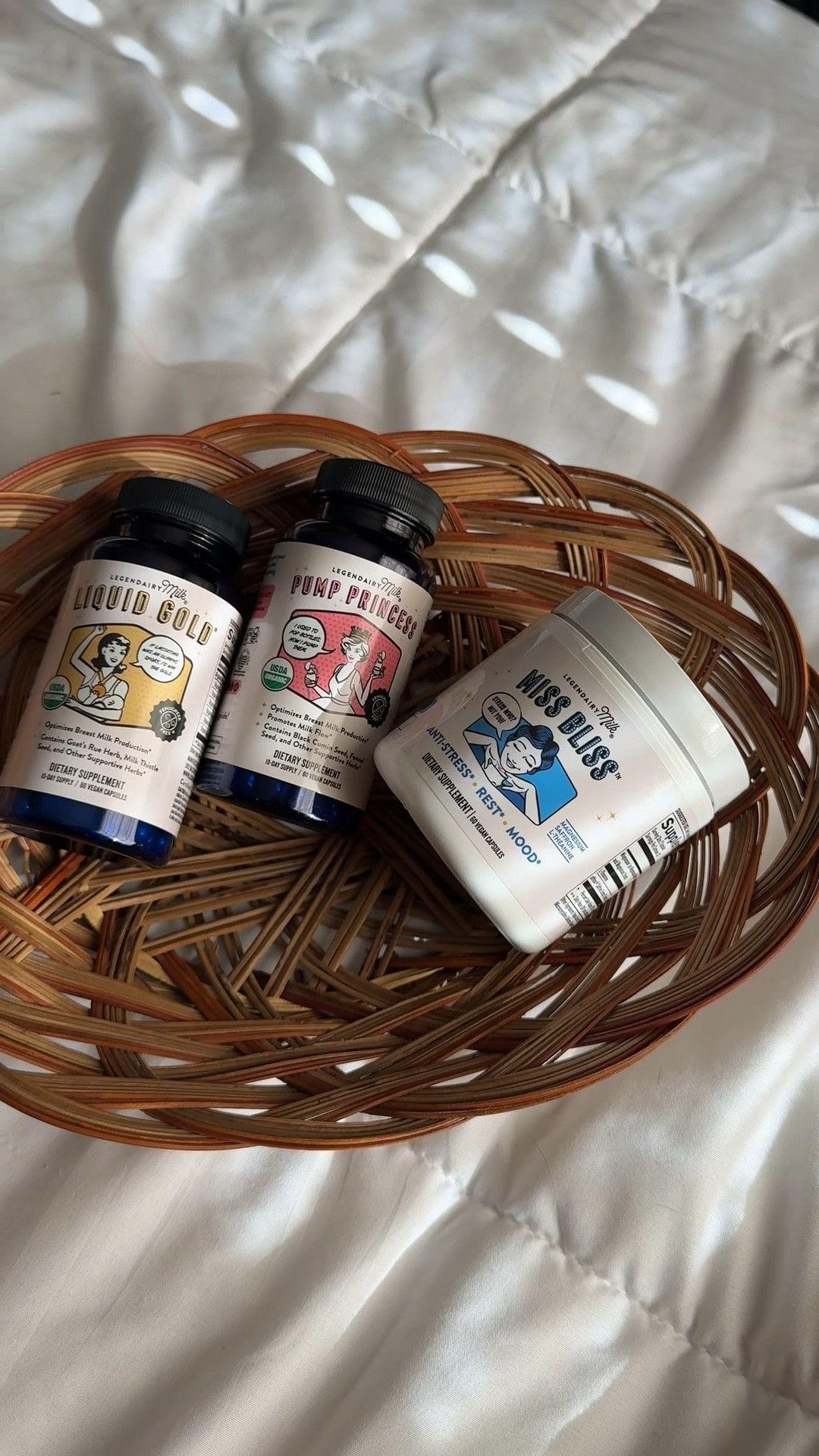 supporting my body while it supports her🤍 i’ve been loving these breastfeeding-friendly Legendairy Milk supplements and their hydration packets for gentle support and feeling more balanced in this season!
.
.
.
#ad #WellnessRoutine #SelfCareRitual #LegendairyMilk 

#LTKBaby #LTKselfcare #LTKmomlife