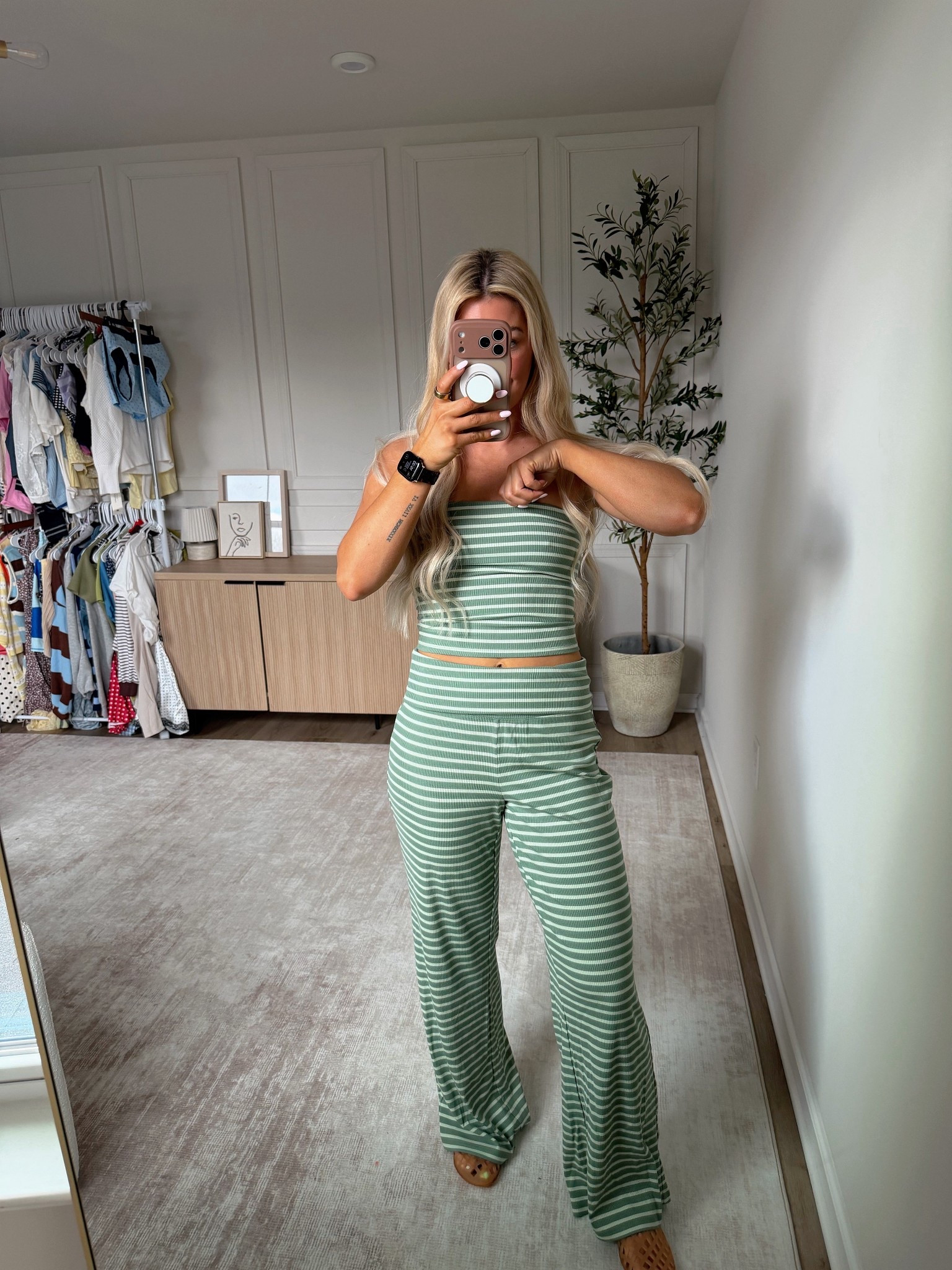 Extra small in both! So cute from @Aerie !!!


Aerie haul, Aerie on sale, Aerie spring sale, Aerie sale finds, Aerie try on haul, Aerie spring outfits, Aerie comfy clothes, Aerie loungewear haul, Aerie matching sets, Aerie sweat set, Aerie mom outfits, Aerie everyday basics, OFFLINE by Aerie, Aerie leggings, Aerie activewear, Aerie cozy haul, Aerie new arrivals, Aerie affordable fashion, Aerie spring lounge sets, Aerie soft essentials, casual mom style, comfy spring outfits, cute errand outfit, viral Aerie finds, Aerie haul 2026, Aerie sale shopping, spring neutral outfits, easy mom outfits, throw on and go outfits, cozy girl aesthetic

#LTKxAerie #LTKmomlife #LTKSaleAlert