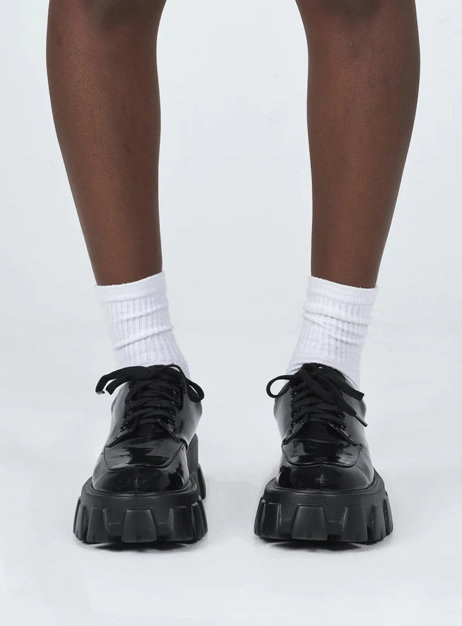 Mia Shoes Black High Shine | Princess Polly AU