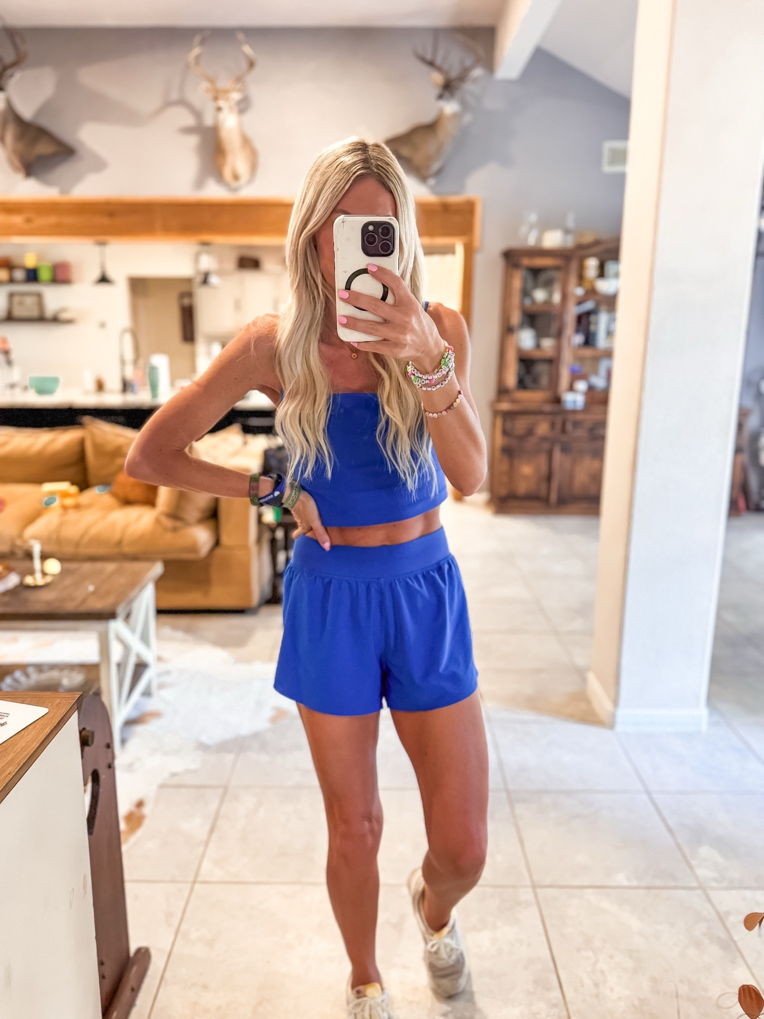 I love a good two piece outfit and the blue is top tier

#LTKActive #LTKootd #LTKmomlife