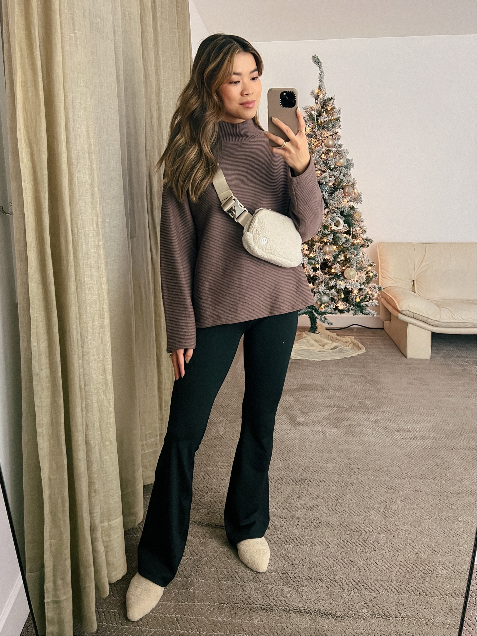 Madewell heather mockneck sweater and black flare leggings with Revolve RAYE fur mules and a Lululemon cream belt bag!

Top: XXS/XS
Bottoms: 00/0
Shoes: 6

#winter
#winterfashion
#winterstyle
#winteroutfits
#giftsforher
#madewell
#revolve
#lululemon
#beltbag

#LTKSeasonal #LTKstyletip #LTKHoliday