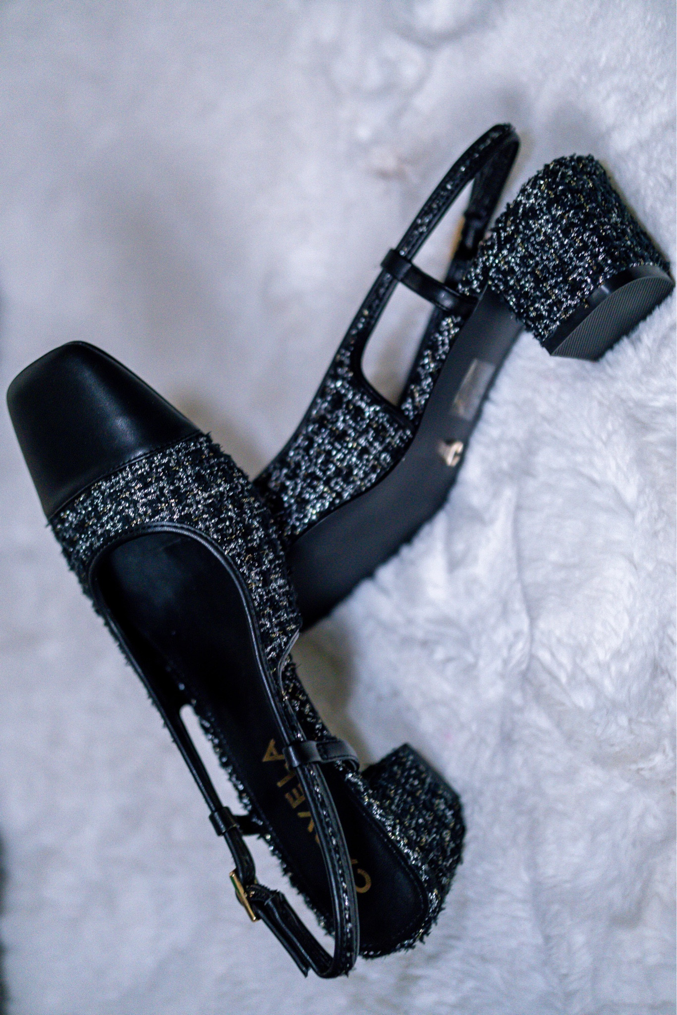 Everyday comfy Slingback shoes 
This are so comfy and cute in person 


True to size, ballet Slingback, work shoes, autumn summer shoes, work shoes, office shoes

#LTKeurope #LTKworkwear #LTKshoecrush