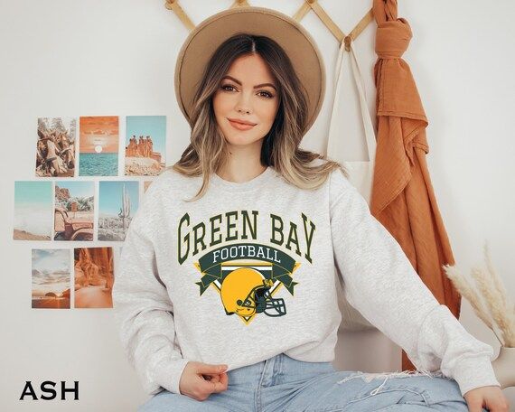 Retro Green Bay Football Sweatshirt, Varsity Green Bay Sweatshirt, Vintage Sunday Green Bay, Wisc... | Etsy (US)