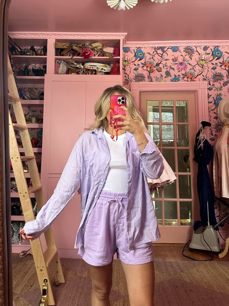 Old Navy Summer Try On

Linen blend button down boyfriend shirt in lavender aura, wearing size small

Snug crop tank top in white lillies, wearing size xxs

Extra high waisted terry shorts 3 inch inseam, wearing size small

#LTKStyleTip #LTKFindsUnder50 #LTKSeasonal