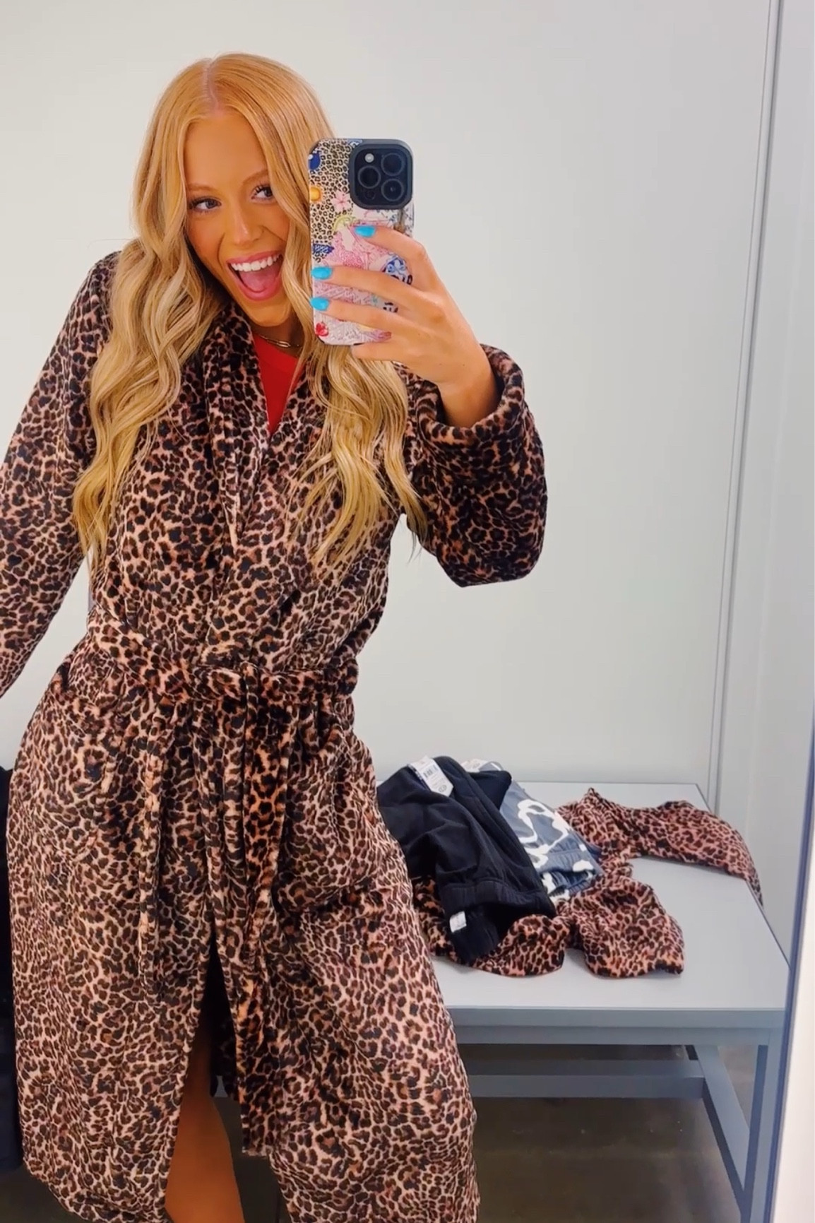 COZY Walmart FIND!!🤎🐆


#LTKFindsUnder50 #LTKSaleAlert #LTKStyleTip