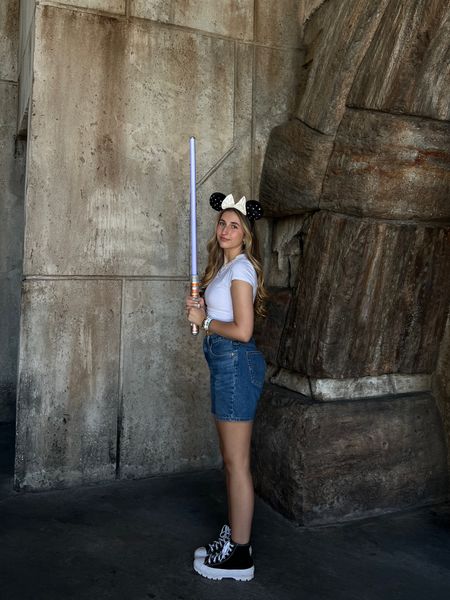 Princess Leia inspired ootd 🤍

Ears: Disney x BaubleBar
Baby Tee: Aritzia
Shorts: Levi’s
Shoes: Converse
Bag: Baggu
Yoda Nuimo: Disneyland/Disney Store
Lightsaber: Disneyland/Disney Store

Ig: @jkyinthesky & @jillianybarra

#Disneyland #disney #disneystyle #starwars #starwarsstyle #princessleia #lightsaber #starwarsaccessories #disneylife #disneylifestyle #disneyaesthetic 

#LTKSeasonal #LTKStyleTip #LTKFamily