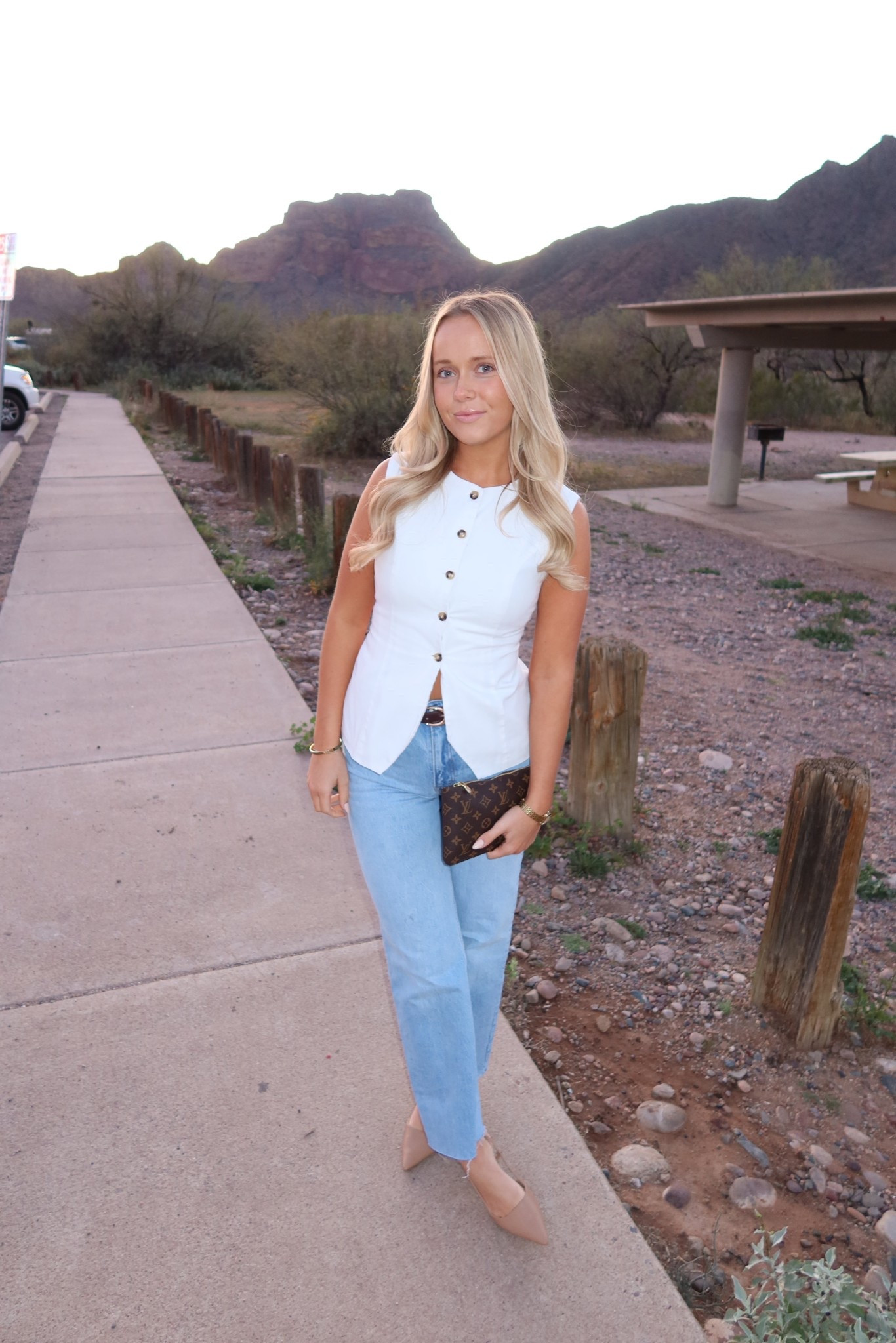 night out in az 

#LTKootd