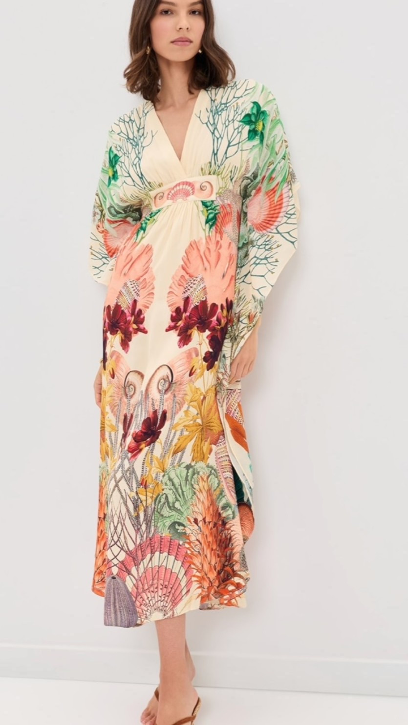 The Prettiest Caftan 🌸

#LTKSeasonal #LTKTravel #LTKootd