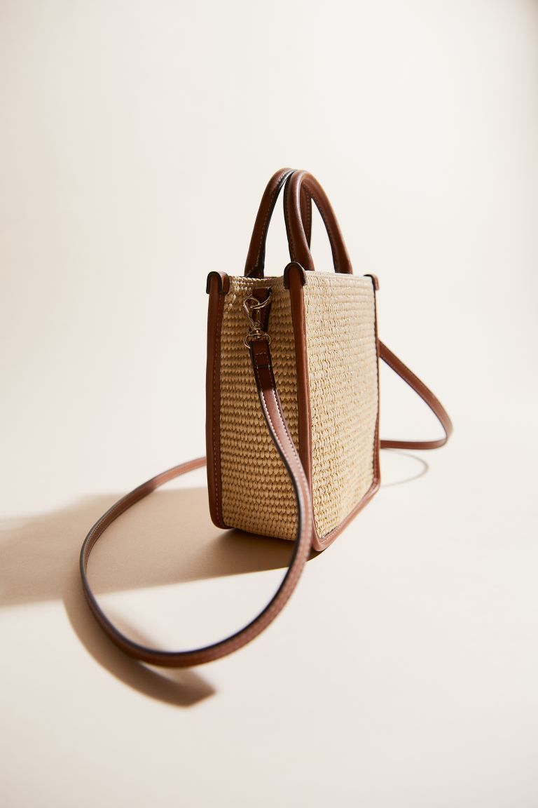 Crossbody straw bag | H&M (UK, MY, IN, SG, PH, TW, HK)