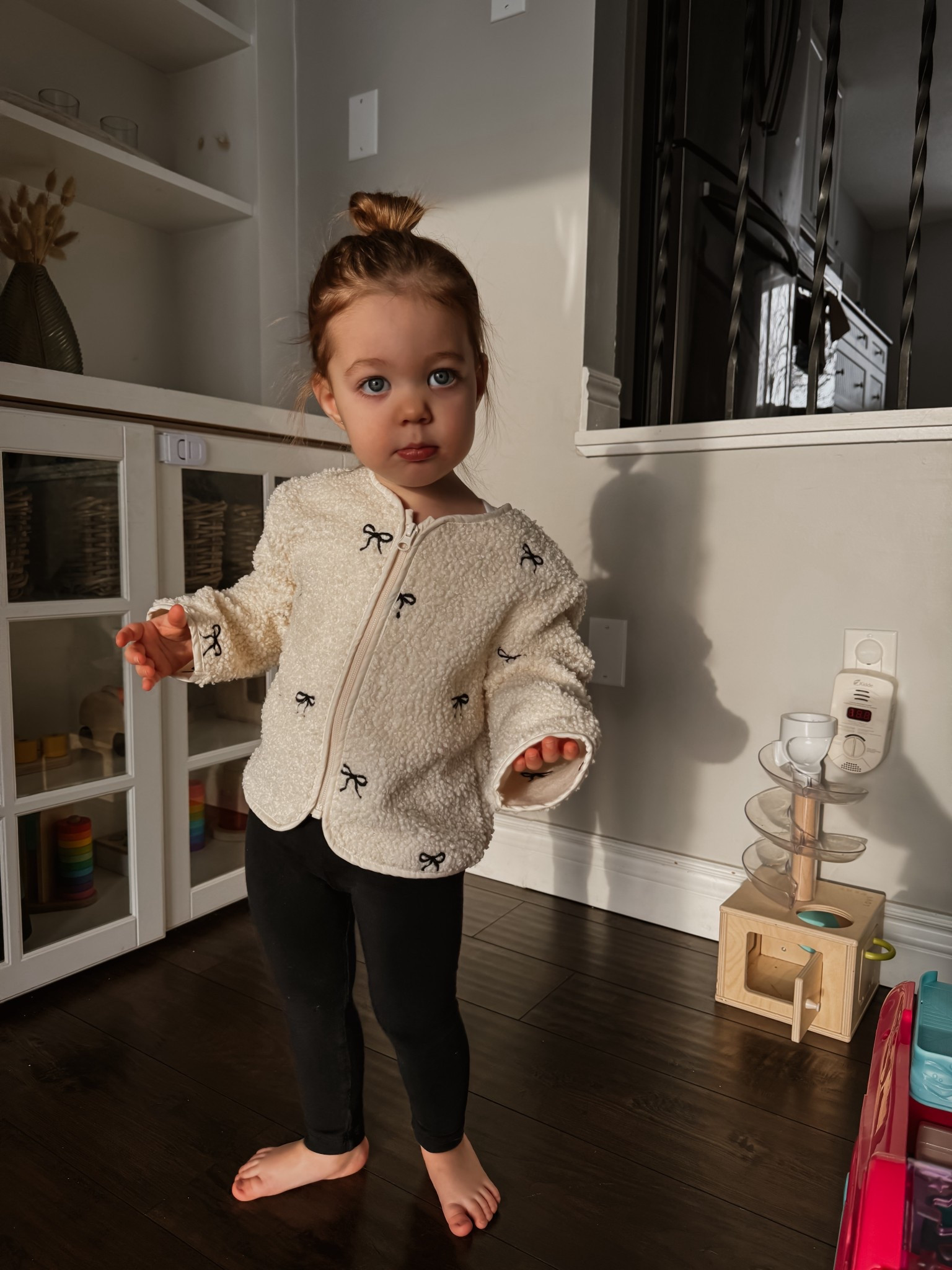 This little Sherpa bow cardigan I die over 😍

#LTKbaby #LTKkids #LTKcanada