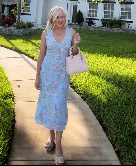 This blue floral midi dress would be absolutely perfect for a shower or birthday celebration. It ties in back to help define the waist & is true to size. I’m wearing a small. 


#LTKParties #LTKFindsUnder100 #LTKOver40