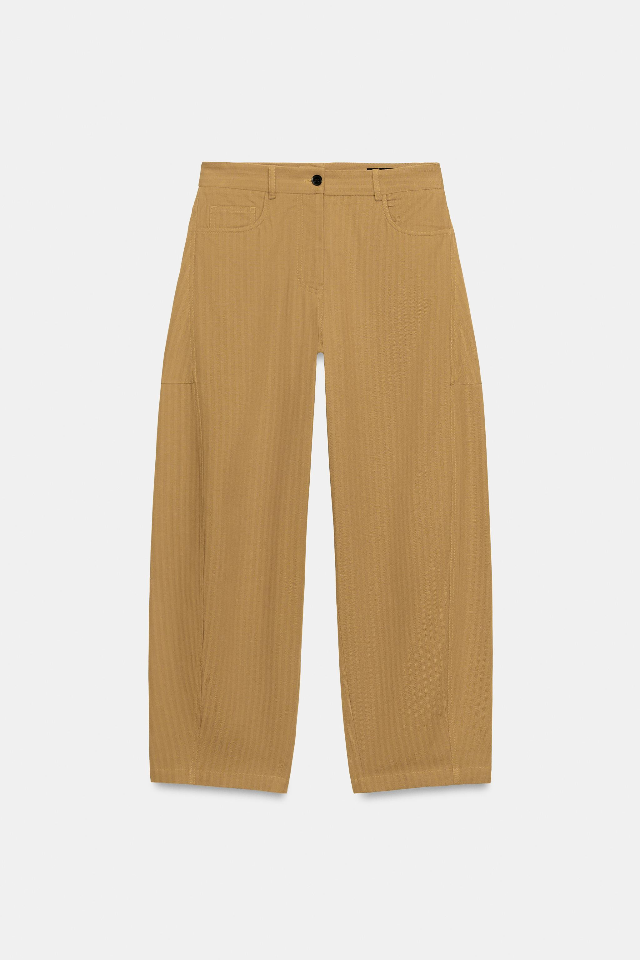 Gr\u00f6\u00dfe des Models: 178 cmZARA WOMAN COLLECTIONHose aus Lyocell-Mischgewebe. Mittelhoher ... | Zara DE