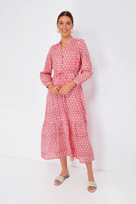 Beautiful coral pink block print dress from Tuckernuck 

#LTKstyletip #LTKSeasonal