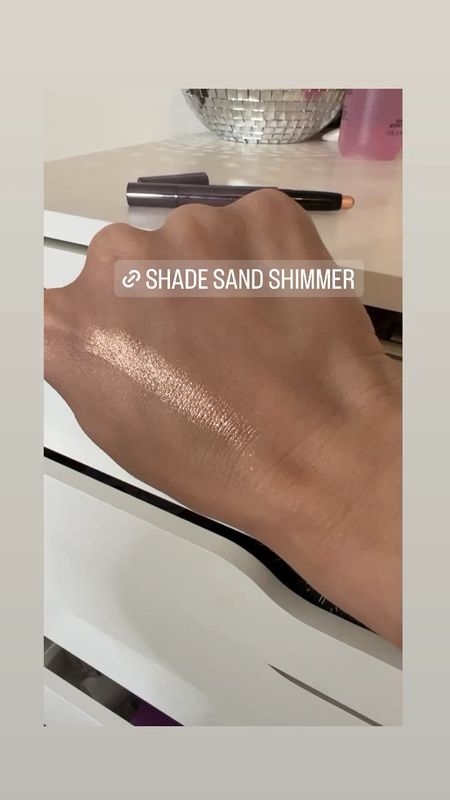 Swatch of the eyeshadow stick. It’s like a champagne, gold color! So pretty on the lid and as a highlight in the inner corner of your eyes. It’s by Julep Beauty and you can get them on Amazon. 

#LTKunder50 #LTKFind #LTKbeauty
