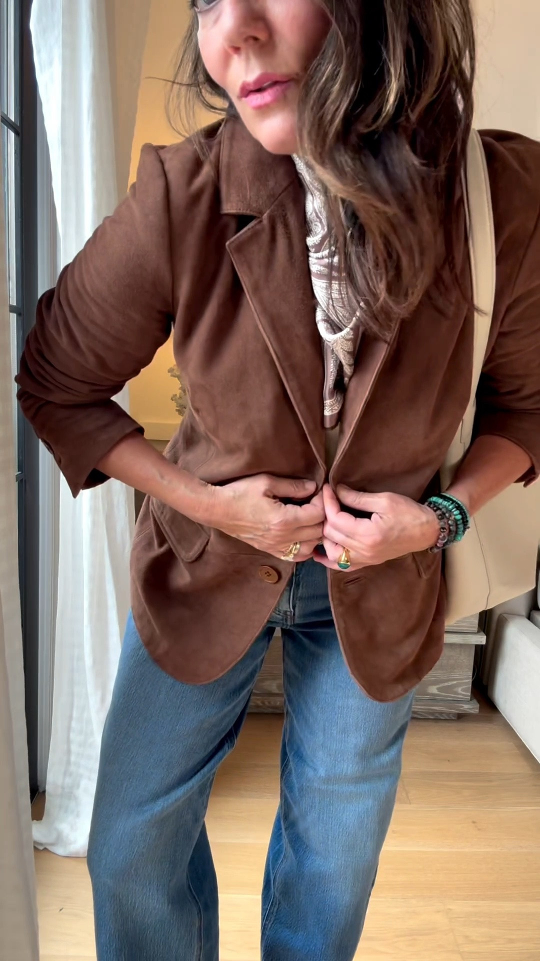 Quince is making it very easy to get excited about fall. 🍂
A few new pieces I’ll be wearing on repeat — starting with that olive green trench that I’m obsessed with! Wearing the medium 

The quality, the details, the fabrics…these are the kinds of pieces that make getting dressed easy and look far more expensive than they are.

I’ve linked all of the pieces from this reel in my LTK Shop so you can shop them directly there.
#QuincePartner @onequince
@Shop.LTK #liketkit

#LTKOver40 #LTKSaleAlert #LTKTravel
