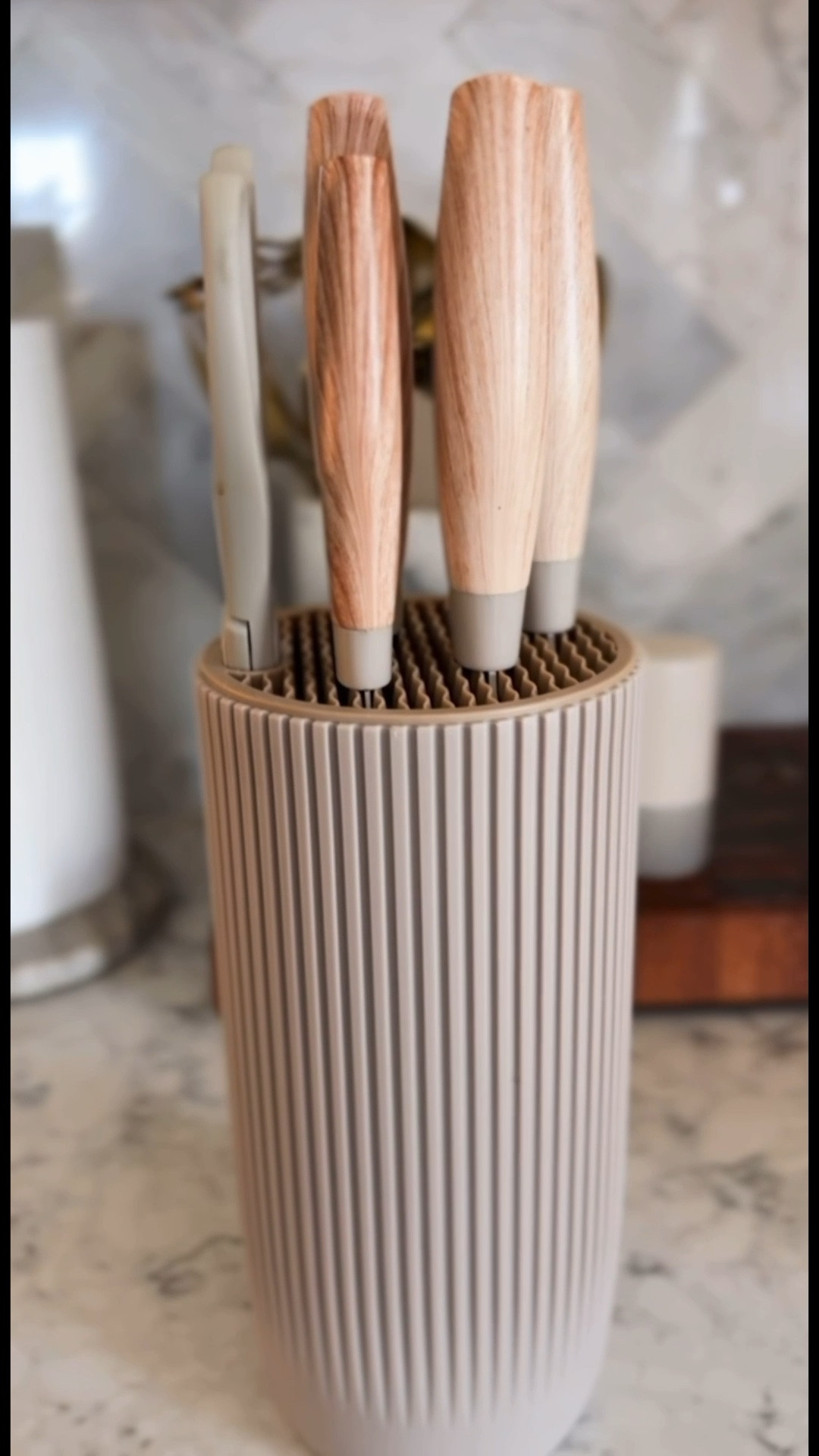 The coolest and most sleek kitchen knife set! And under $17! 

#LTKHome #LTKfoodie #LTKmomlife