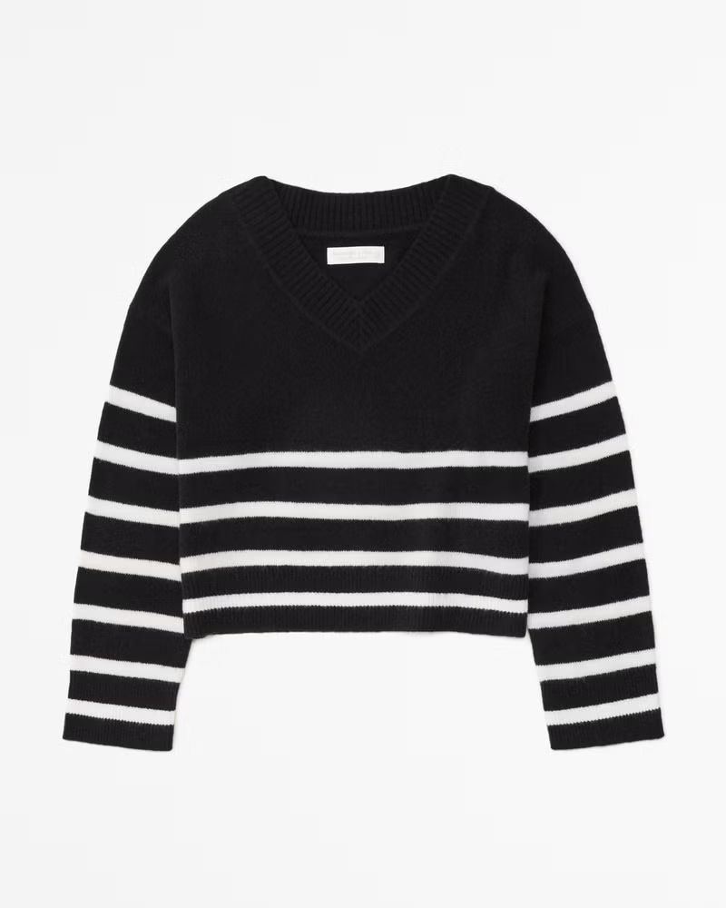 Merino Wool-Blend V-Neck Sweater | Abercrombie & Fitch (US)