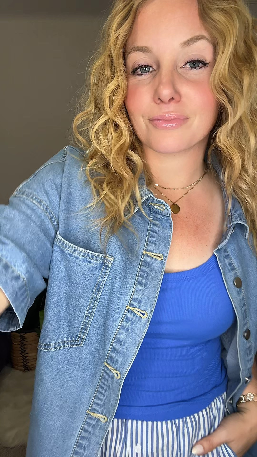 The CUTEST short sleeve button down jacket from amazon! Fits a little oversized and is so lightweight! Grabbed my normal size





Size 6/8 summer outfit ideas, midsize summer outfit, casual summer style, effortless everyday style, Amazon fashion midsize, petite Amazon fashion, coffee run outfit, SAHM outfits for summer

#LTKootd #LTKPetite #LTKSaleAlert