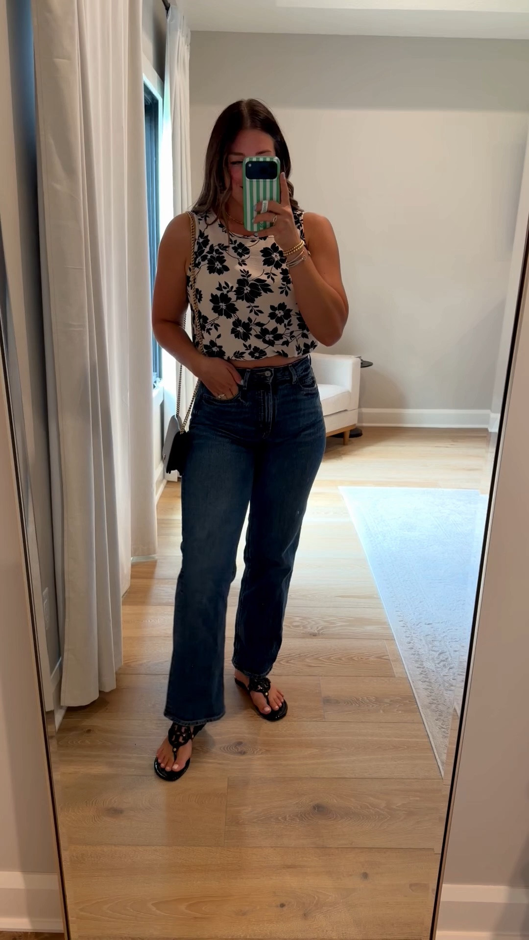 Casual chic style