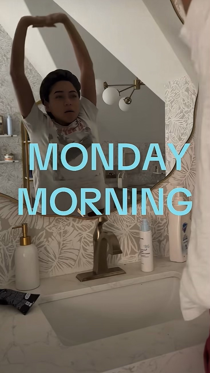 Monday Morning routine 🩵

#LTKvlog #LTKmorningroutine #LTKgrwm