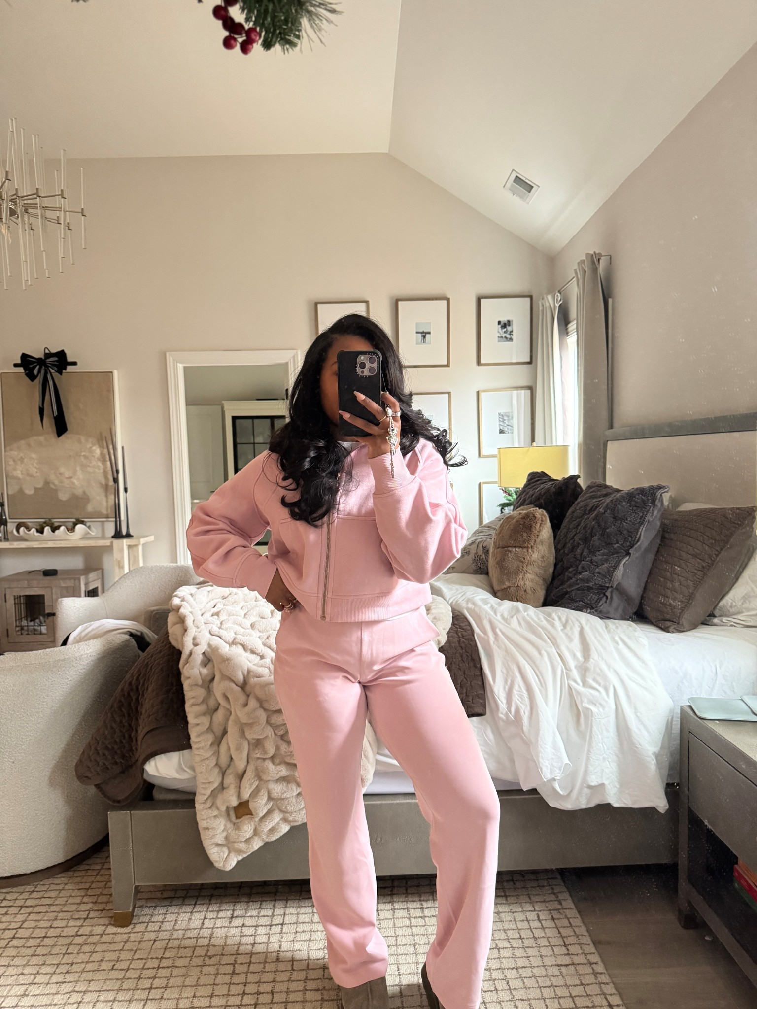 Really in my pink era!

Matching set, lululemon, bedroom 

#LTKPetite #LTKHoliday #LTKHome