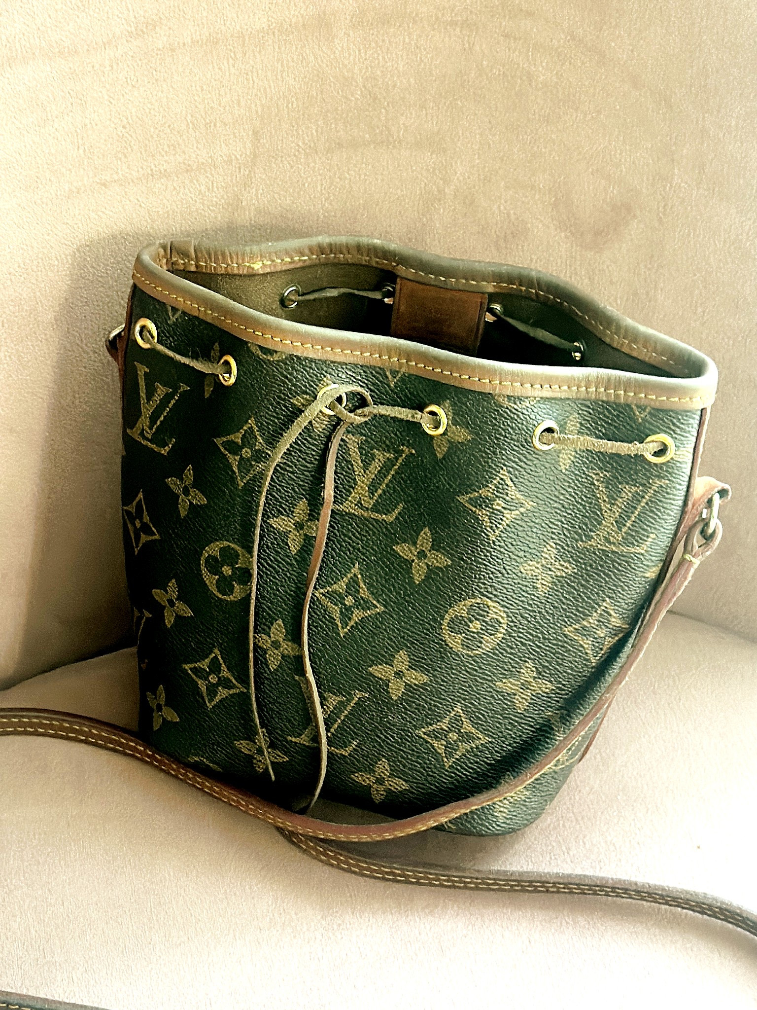 Lv nano noe

#LTKbag