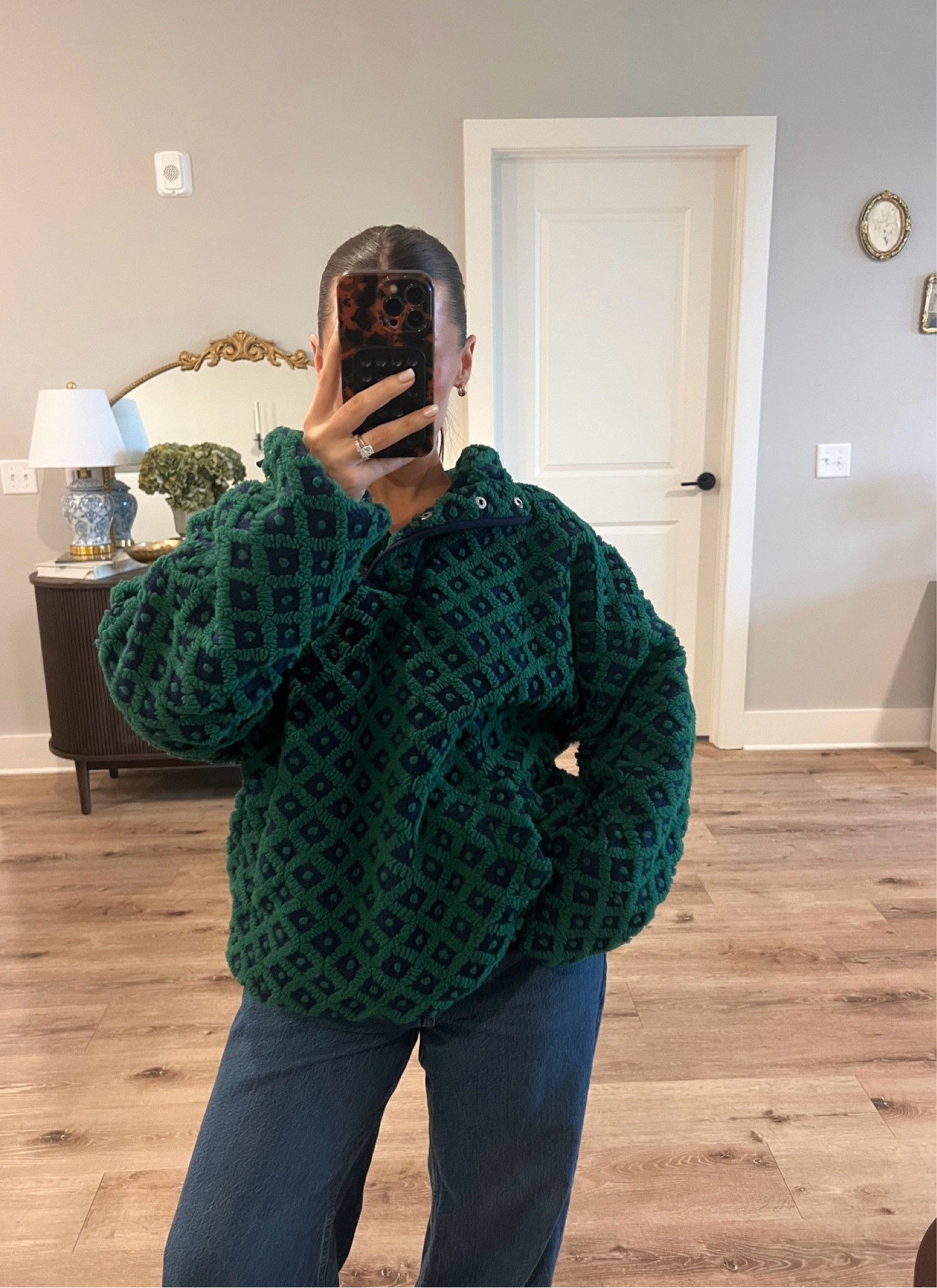 wearing size large 


oversized fleece, fleece pullover, women’s fleece jacket, cozy outfit, casual outfit, fall outfit, winter outfit, travel outfit, everyday outfit, fleece jacket women, warm layers, oversized jacket, sweatshirt 

 

#LTKValentine #LTKgrwm #LTKootd