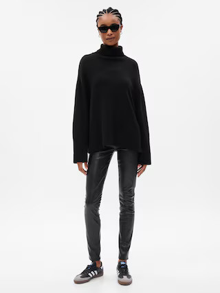 24/7 Split-Hem Turtleneck Sweater | Gap (US)