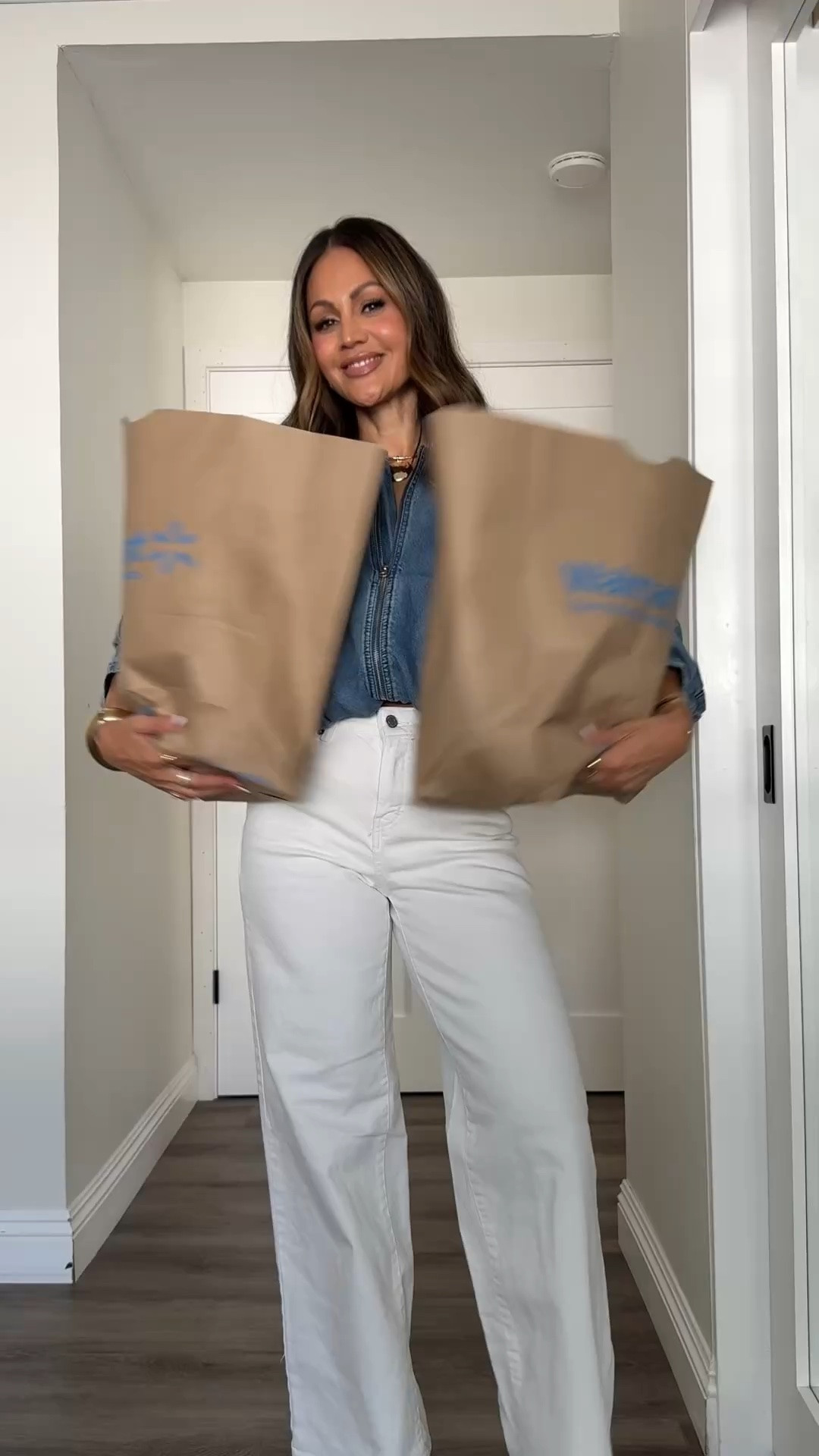 This Walmart haul does NOT disappoint!! Some of pieces are totally giving designer !! 
Sizing info:
Look 1
Denim jacket / small 
Wide leg jeans /2 (these totally remind my Mother jeans ) 
Look 2
Crop button down / small 
Pull on denim pants / 2
Look 3
Crochet top/ medium 
Linen pants / small
Look 4
Cinch waist Dress / XS
LOOK 5
Crochet top/ medium 
Paper bag shorts / 2
I’m 5’4”/130

#LTKootd #LTKgrwm #LTKU