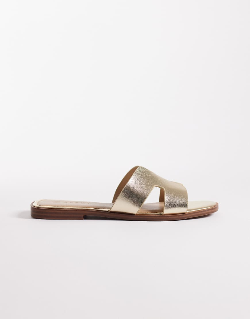 SEQWL Storke flat sandals in Gold | ASOS (Global)