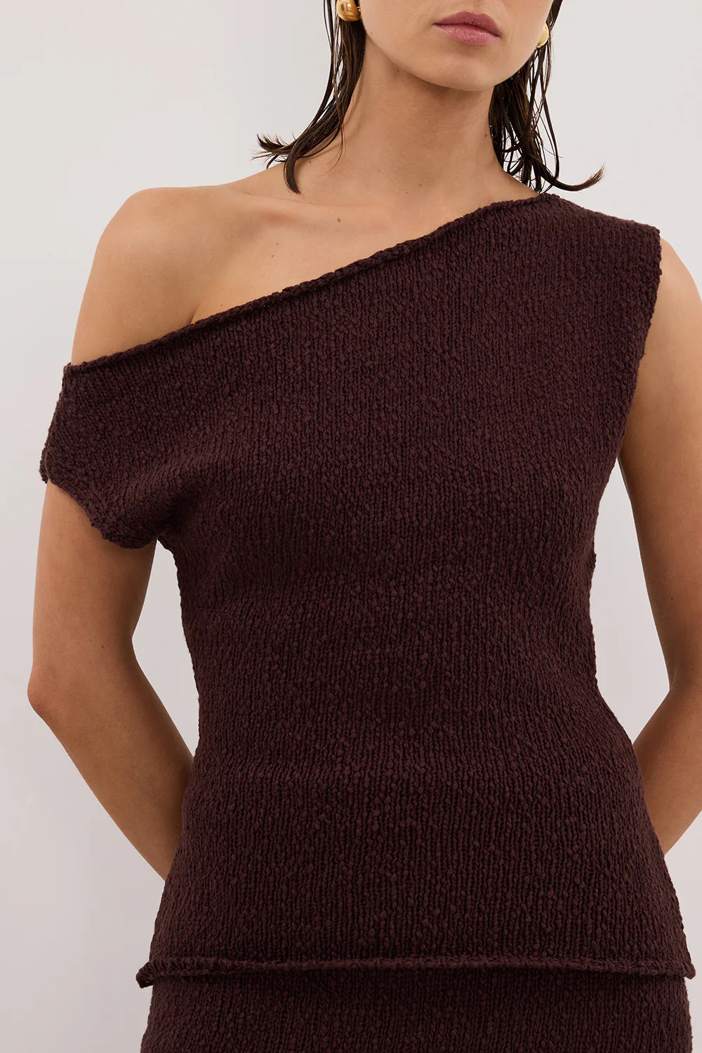 DINA CHOC COTTON ASYM KNIT TOP | DISSH