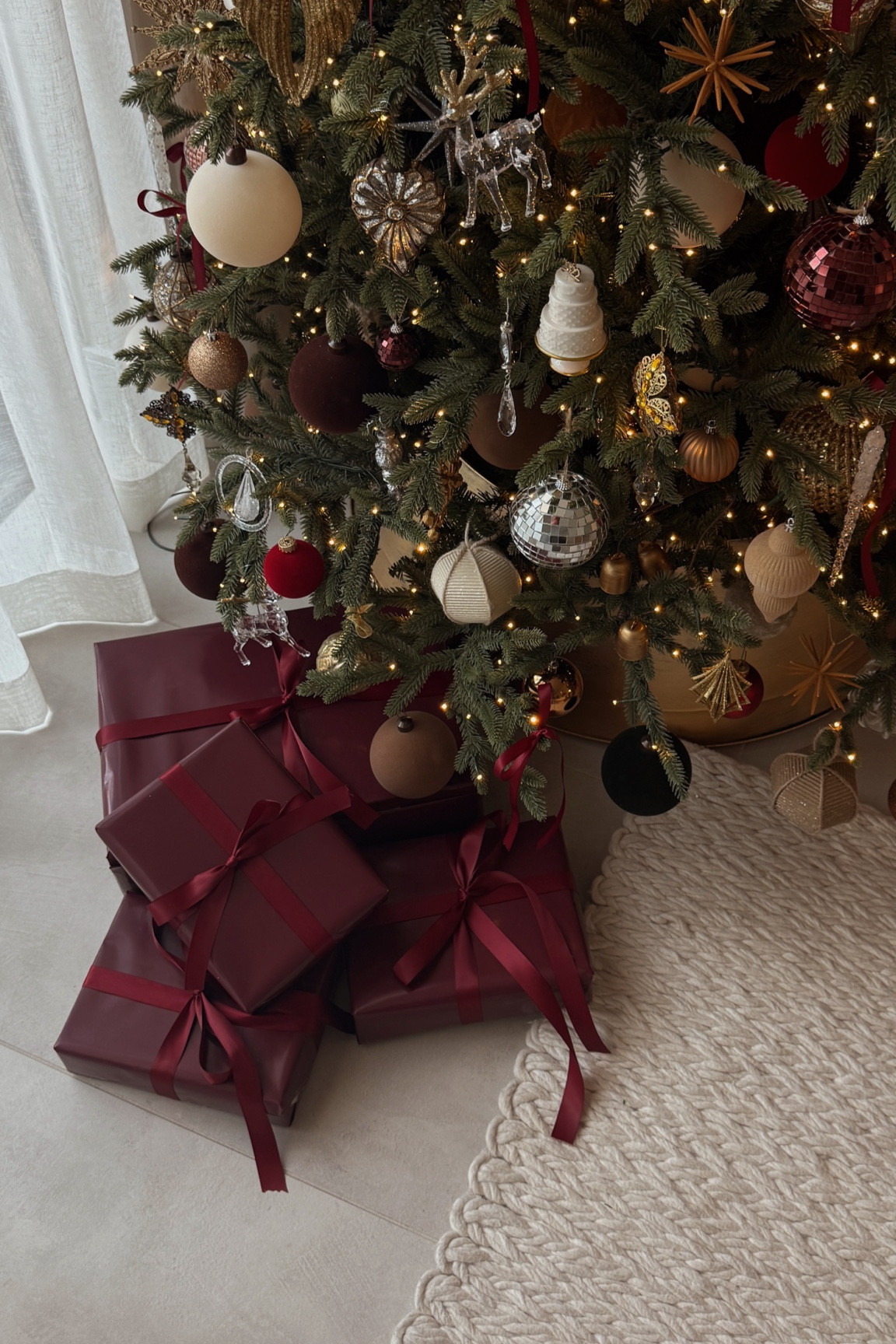 holiday gift wrap! 🎀

#LTKSeasonal #LTKHoliday #LTKGiftGuide