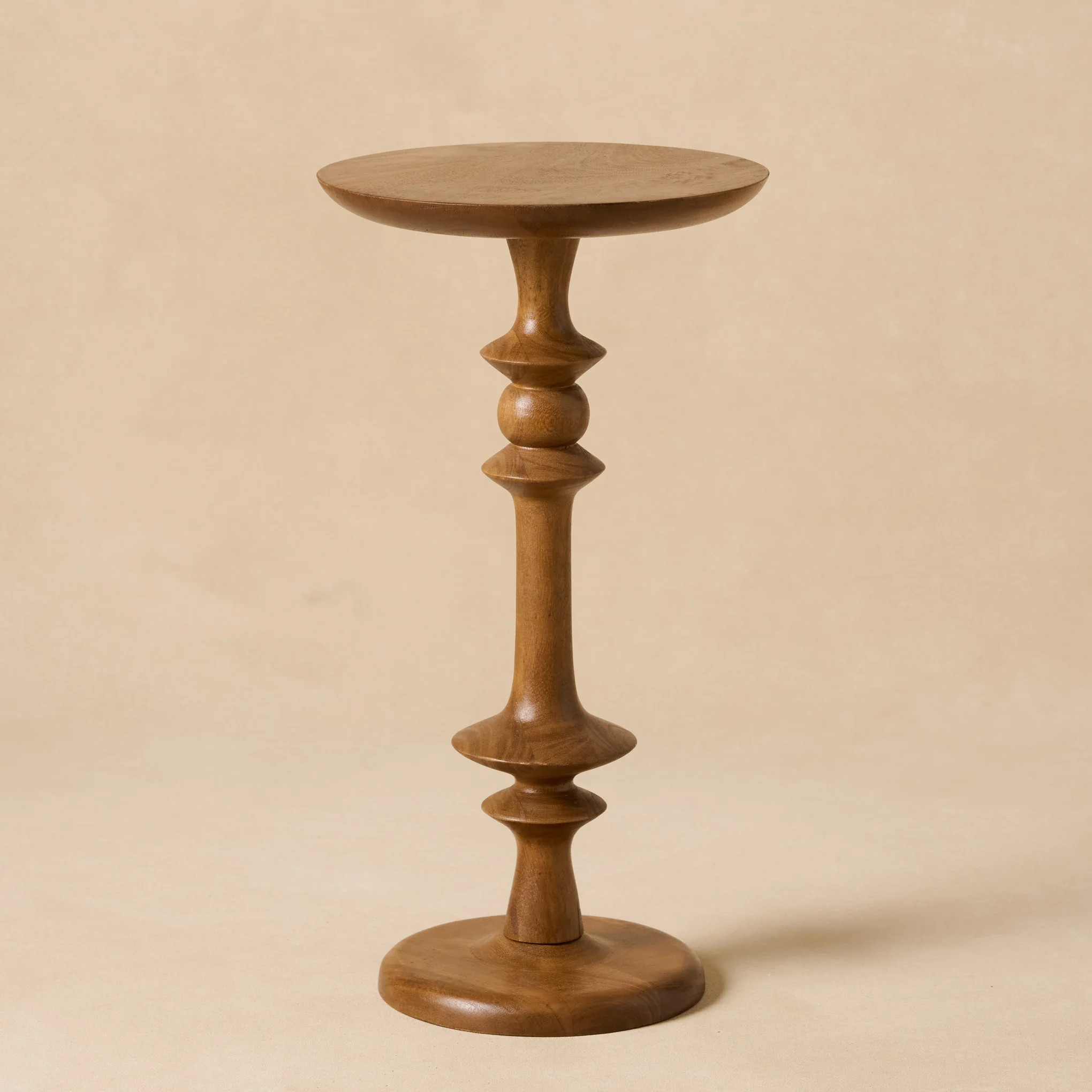 Enzo Turned Wood Cocktail Table | Magnolia