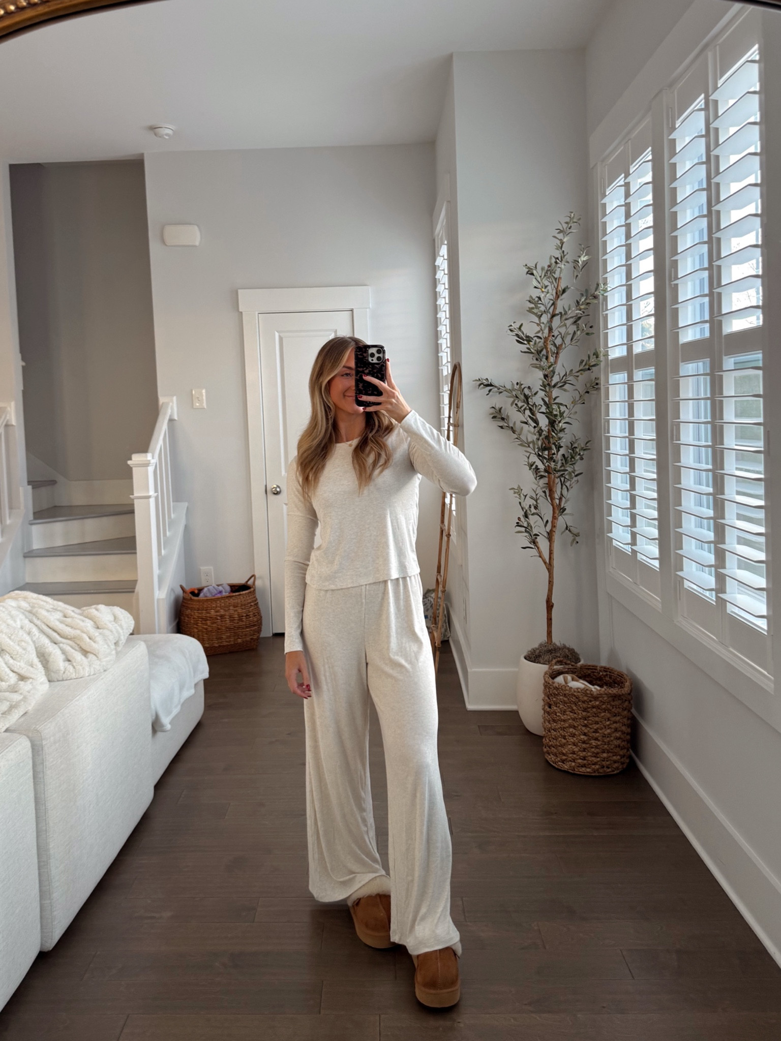 Aritzia lounge set 

#LTKSeasonal #LTKHoliday