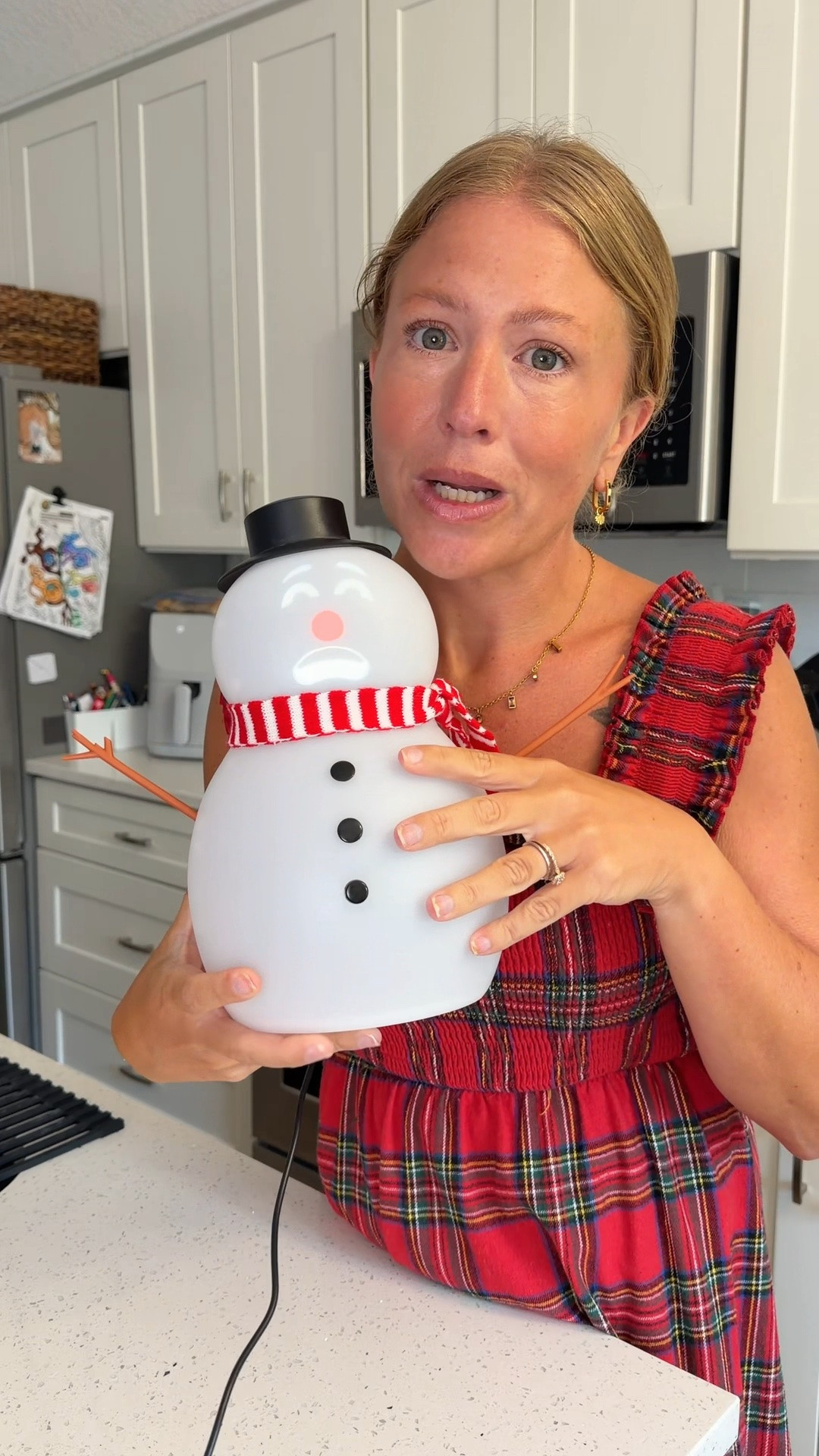 Frostbyte the animated snowman is giving the nostalgic 90s Christmas vibes! #nostalgicchristmas #frostbytetheanimatedsnowman #christmasinjuly

#LTKSeasonal #LTKHome