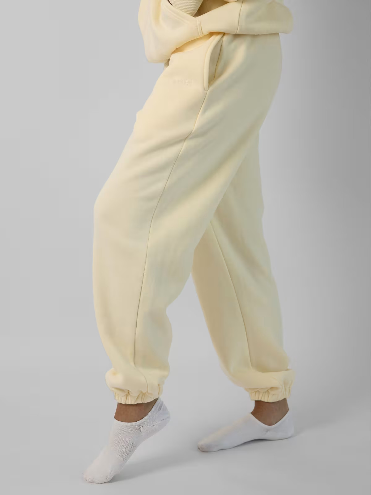 Signature Sweatpants — Comfrt | Comfrt