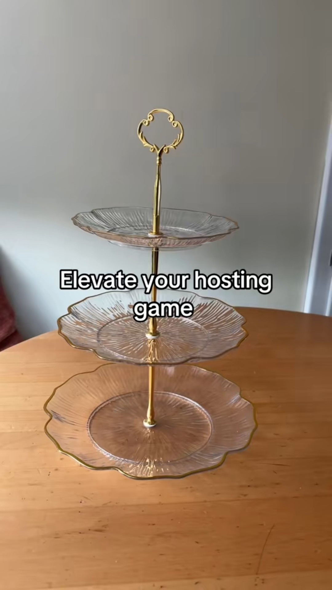 
A tiered serving stand instantly elevates your hosting game. Perfect for desserts, fruit, pastries, or even a cozy brunch spread. It’s such a pretty way to add height, charm, and a little magic to your table.


#LTKfoodie #LTKHome #LTKHoliday