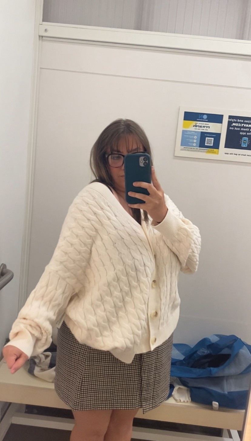 the cutest chunky cardigan sweater with a wrap around high waisted plaid skirt from old navy! perfect for fall

#LTKPlusSize #LTKSeasonal #LTKMidsize