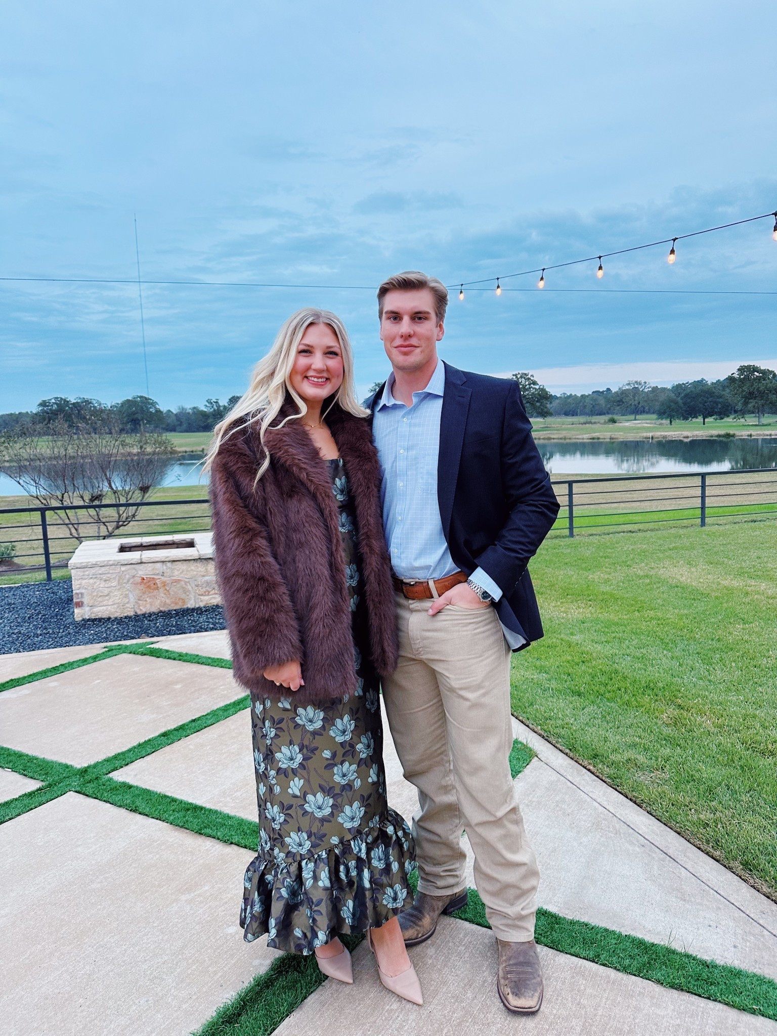 Wedding outfit!🤍✨

Winter wedding, wedding guest dress, fur coat, Princess Polly, Lulus dress, kitten heels, chocolate brown fur coat, abby_louanne

#LTKFindsUnder100 #LTKSeasonal #LTKWedding