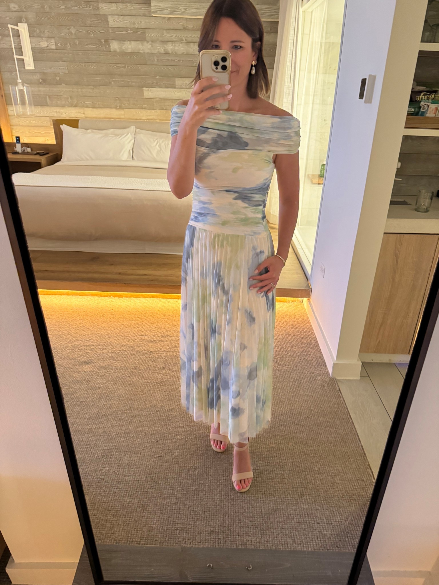 Such a beautiful dress! Miami night 3 ♥️

#LTKTravel #LTKSeasonal