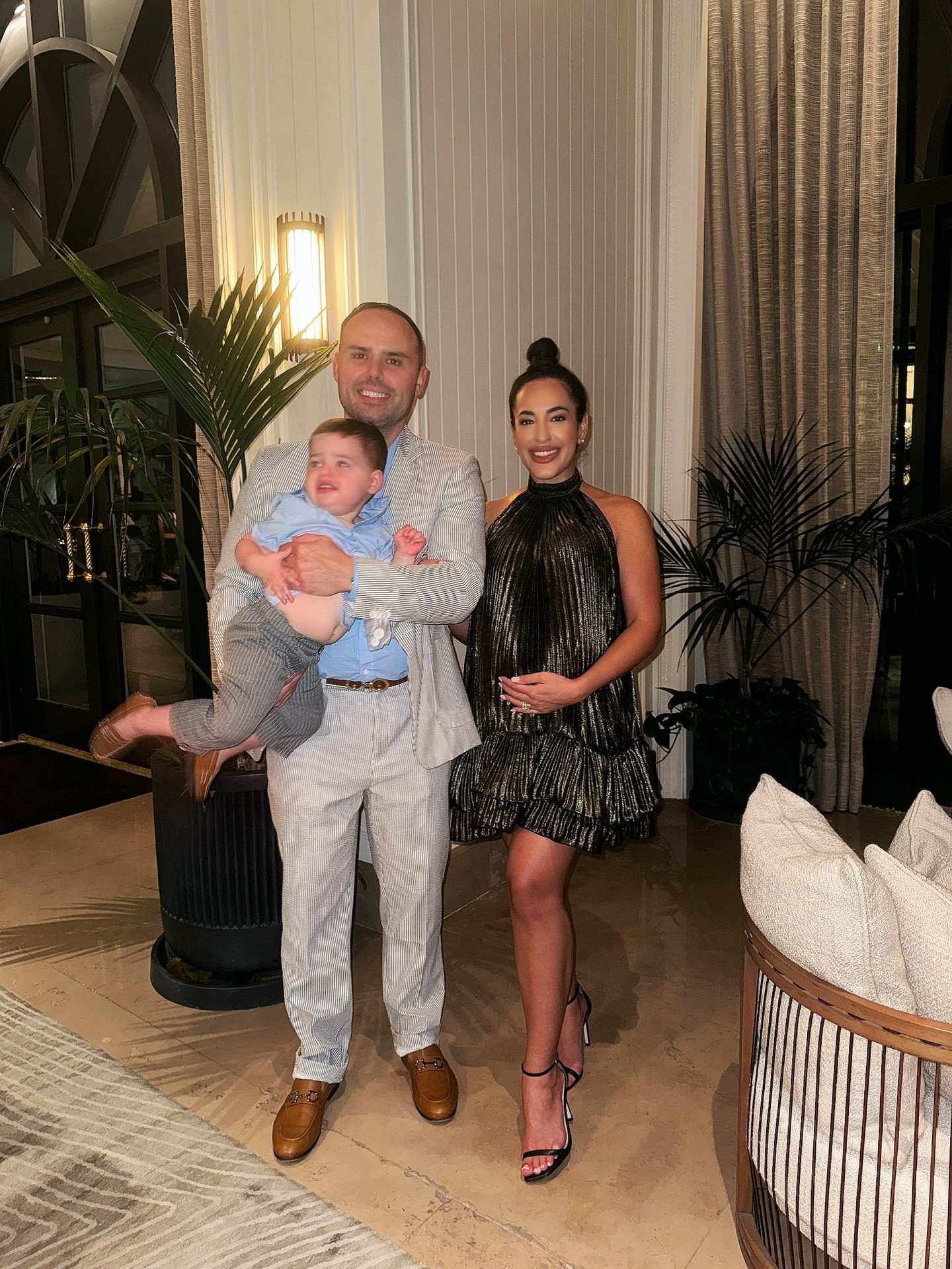 A little chaos, a lot of love 🤍 the reality of photos with a toddler! 😆

Swipe left for a happier JJ 😅

#ritzgrandcayman #caymanislands #taikun #familytravel