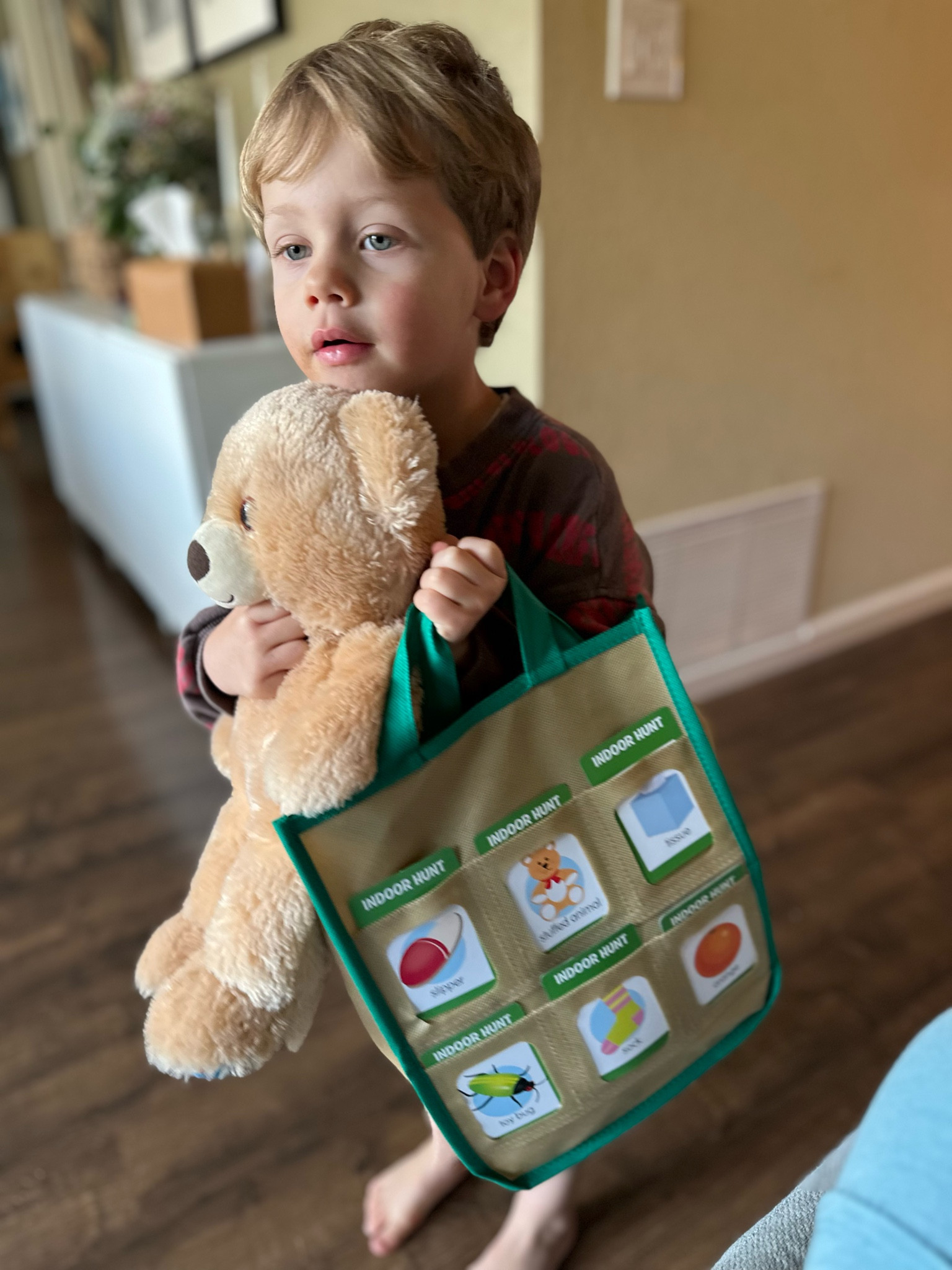 Fun scavenger hunt game for littles

#LTKkids #LTKfamily