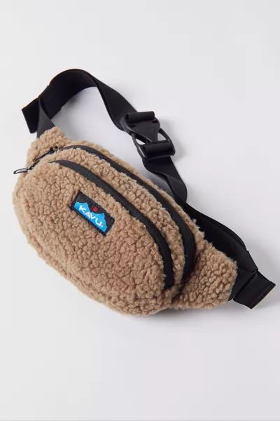 KAVU Fleece Spectator Belt Bag | Urban Outfitters (US and RoW)