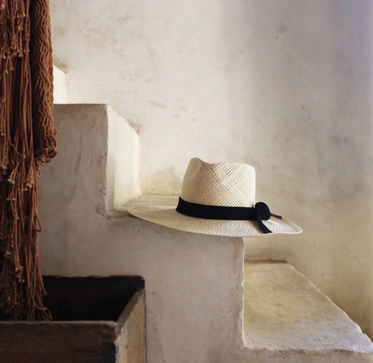 'Paja' Hat with leather band | byJames