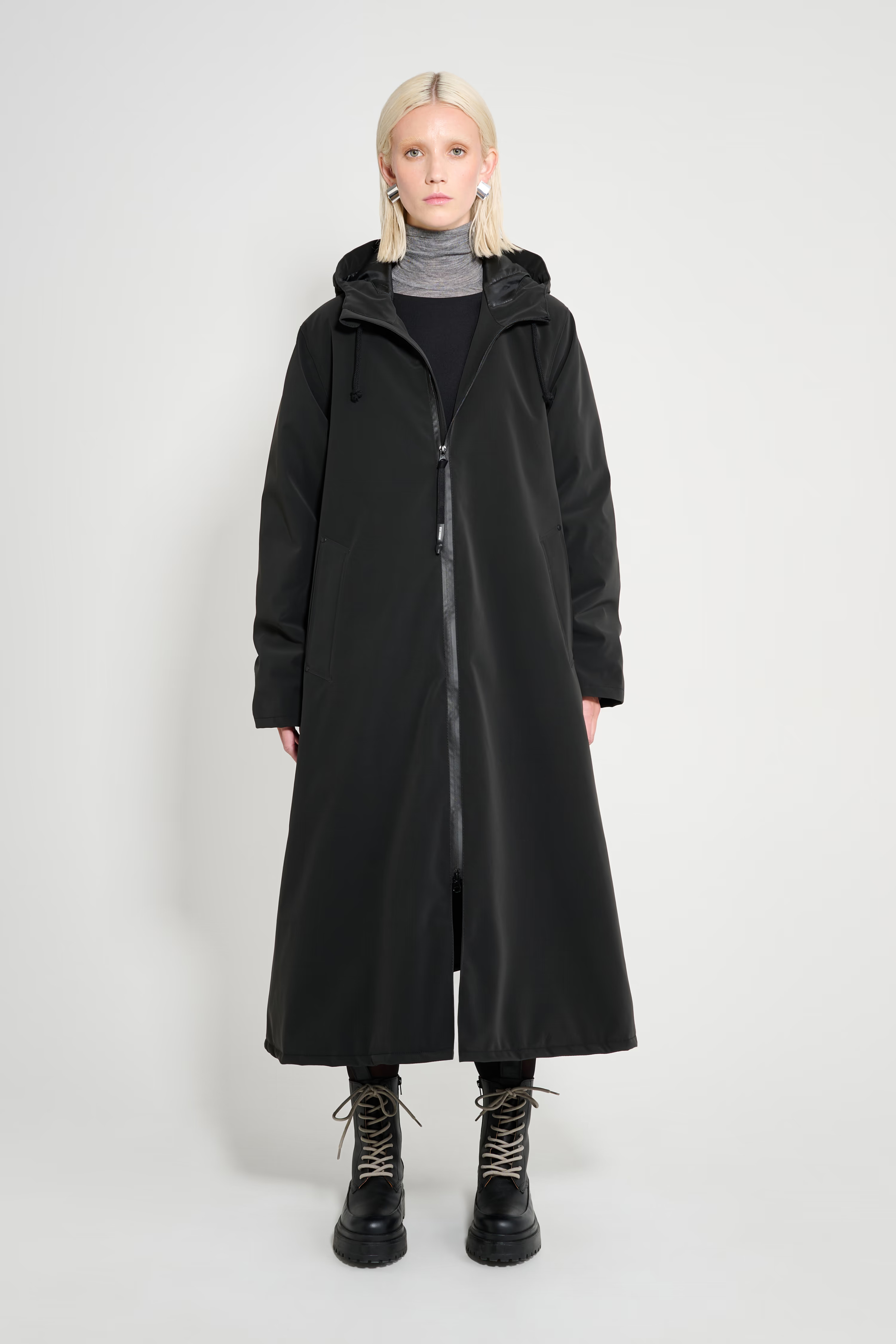 Mosebacke Long Matte Winter Coat Black | STUTTERHEIM GB | Stutterheim