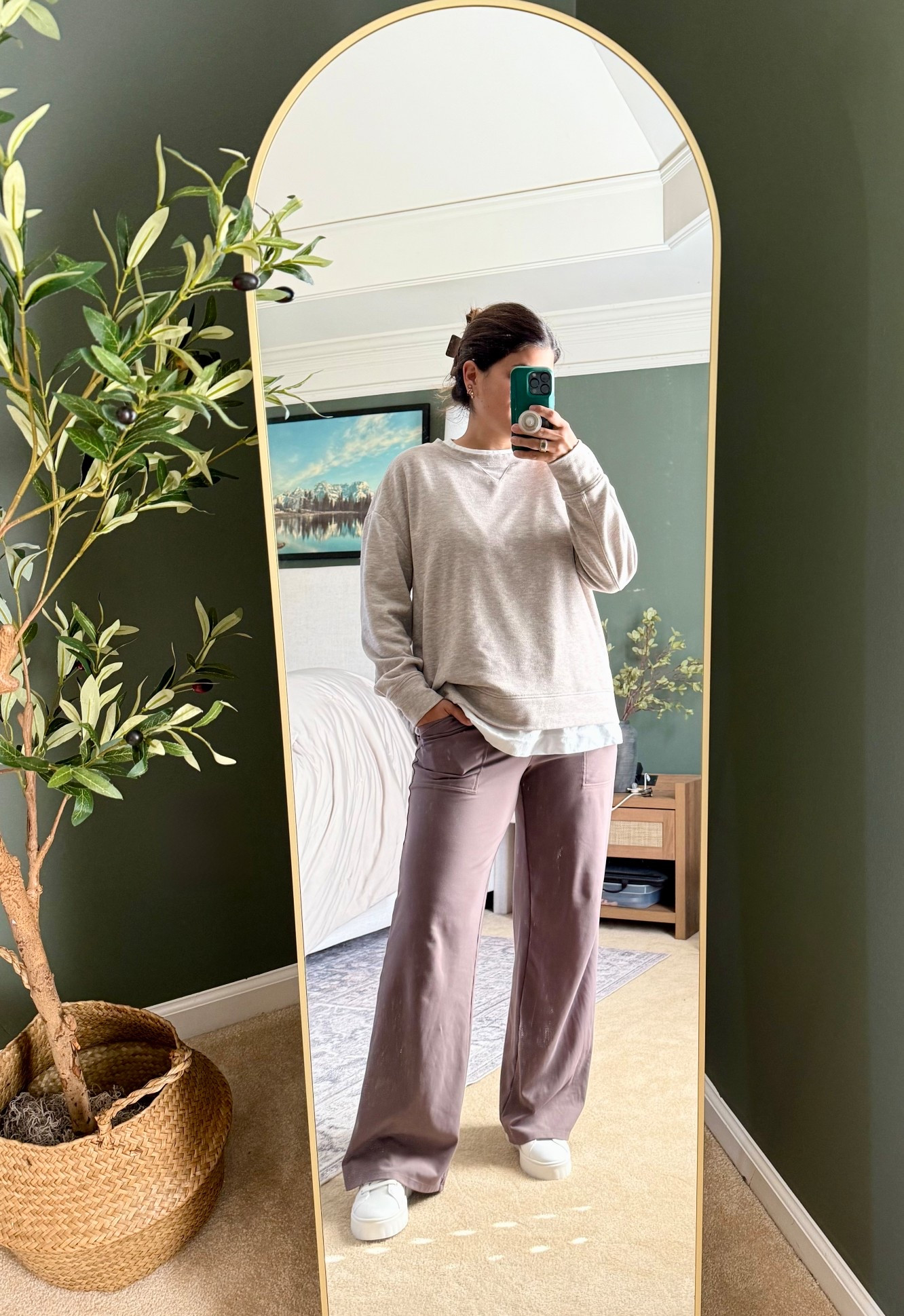 The best layering white t-shirts! 

#LTKFindsUnder50 #LTKSaleAlert