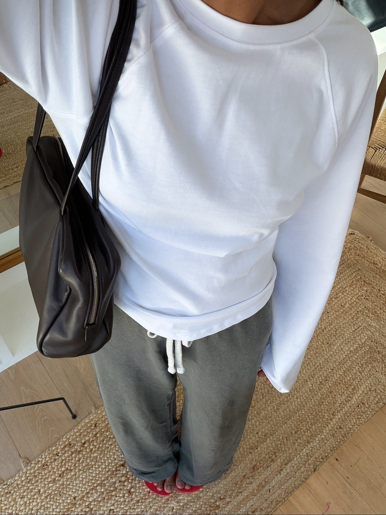 Raglan sleeved tops + relaxed sweatpants