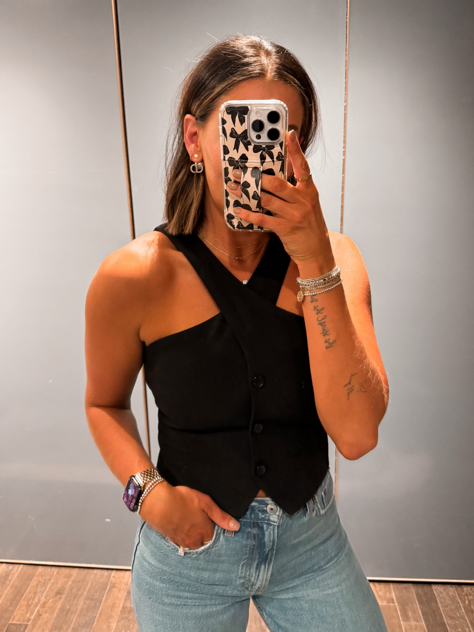 Top-medium
Jeans-27L
Sneakers-38

#LTKCon #LTKStyleTip #LTKSaleAlert