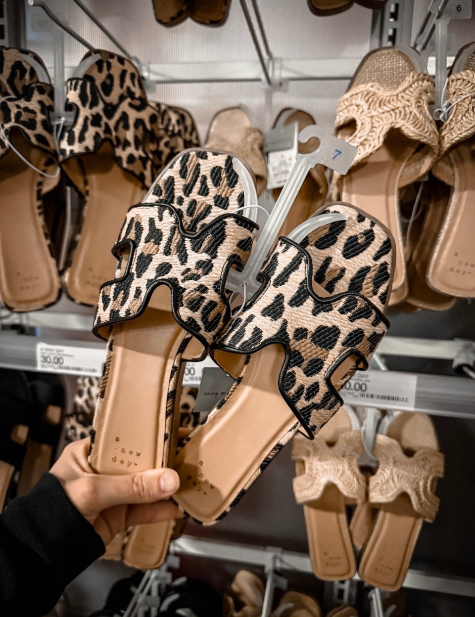 @Target  sandals 

#LTKOver40